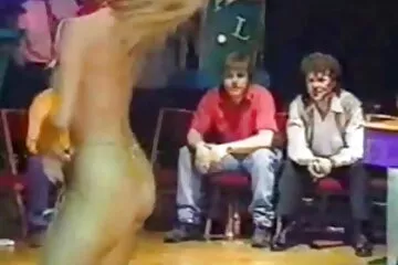 Người Nga trưởng thành chịch trong một cái mông béo và nhát. phim cổ trang set