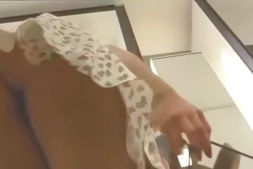 Em học sinh tóc đỏ bị thầy giáo địt phimsex co trang trung quoc vào mông.