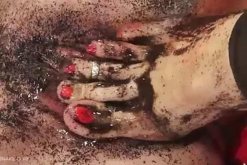 Chịch người đẹp trên ban công sex trung cổ trong bụi rậm.